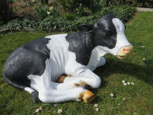 Kalb lebensgroß gartenfigur - lebensgroß,