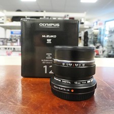 Gebrauchte Olympus M.Zuiko 12mm f2 - schwarz - 12 Monate Gewährleistung