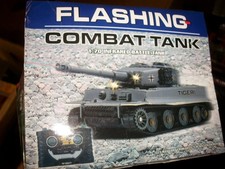 1/72 Heng Long flashing Combat Tank RC Tiger I mit Zubehör! in OVP rar...
