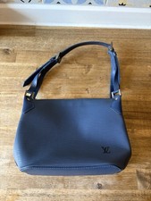 Louis Vuitton Mandara PM