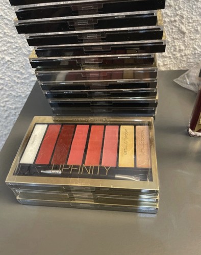 Max factor lipfinity - max,