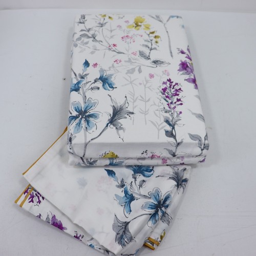 Laura ashley wild meadow - laura,
