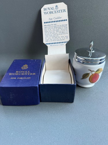 Royal worcester egg - worcester,