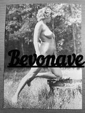 Akt Foto von schöner Frau VB