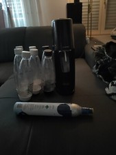 Wassersprudler Soda Stream Terra inkl 7 Flaschen & 1 volle Kohlensäure-Patrone