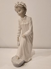 NAO Llandro Porzellan Figur