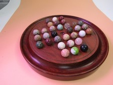 Solitär Brettspiel aus Holz