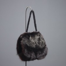 Second Hand Tasche aus