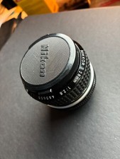 Nikon Nikkor 28 mm / 2.8