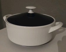 Terrine aus Porzellan der