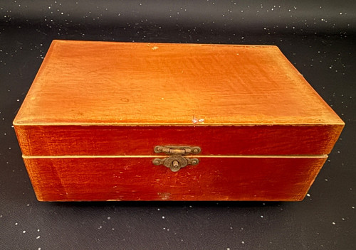 Schachfiguren mit holzbox - holzbox, /