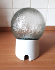 Alte Kugellampe mit E-27 Fassung,Hof,- Kellerlampe.