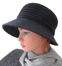 Damenhut in Dunkelblau