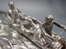 Jugendstil KAYSERZINN Tintenfass SCHLITTENFAHRT Zinn Schreibset Wilhelm Zwick