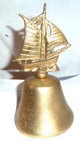 Antike messing glocke mit - ,