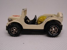 BO304 - DARDA - Car Jeep rot