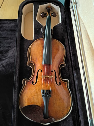 Antique good quality 4/4
