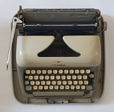 Kofferschreibmaschine ADLER