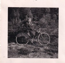 Foto - Dame mit Fahrrad -