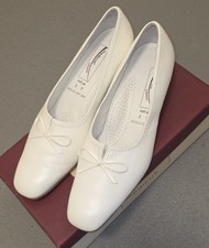 Damen Pumps Gr. G 7 / 41 weiß