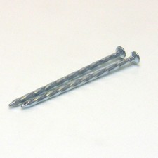 Gedrehte Schraubnägel