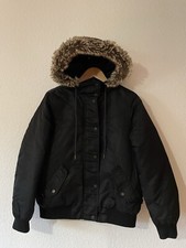 Levis  Bomberjacke  Schwarz