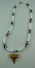 Muschel Kette mit Haizahn aus