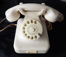 Super Wählscheiben Vintage Post Telefon W48 Elfenbeinweiß von 1964 Top