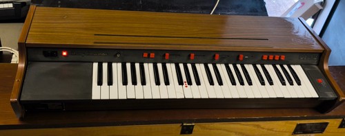 Keyboard synthesizer solina - keyboard,