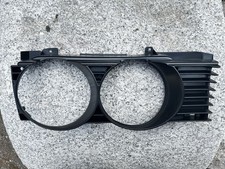 Grill / Scheinwerfergitter rechts für BMW E32 mit großer Niere V8 / V12  1964862