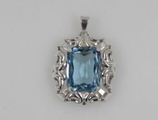Sehr schöner alter Anhänger aus Silber 835 mit Schmuckstein blau