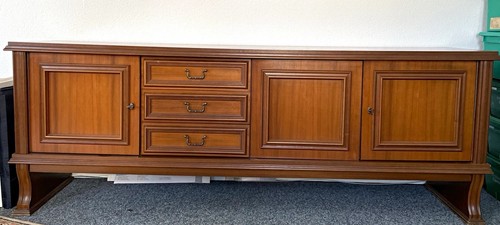Klassisches sideboard aus - klassisches,