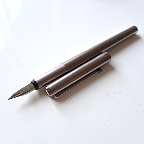 Montblanc slim line füller - line,