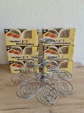 Muffinständer *Super Zustand * für 13 Muffins + 6 Pakete Papierförmchen