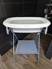 Babybadewanne mit Gestell und