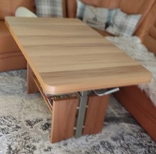 Vierhaus Couchtisch in Kernbuche geölt