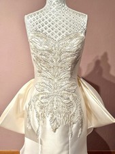 Mikado Brautkleid mit Schleppe