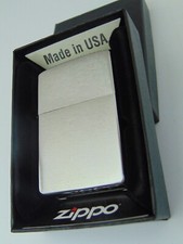 Zippo Chrom gebürstet  DAS ORIGINAL! 6000084 OVP in Zippobox