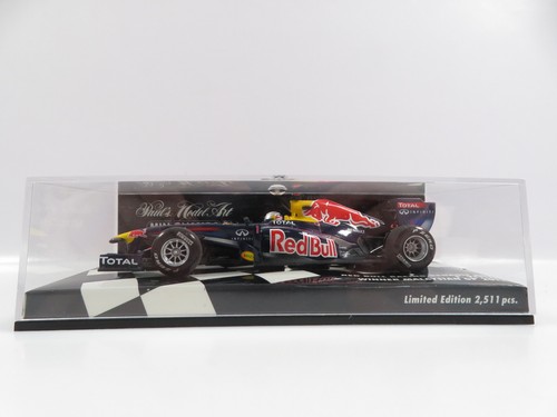 Minichamps 410110101 - 1:43,