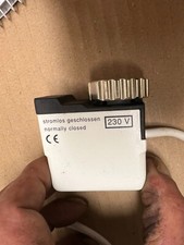 Roversy 230 V stromlos geschlossen