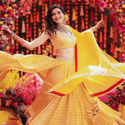 Lehenga choli komplett genäht - komplett,