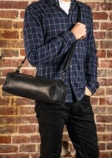 Handgeschnitzte Wanderstöcke