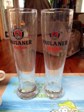 2 x Paulaner Weißbier seit 1634 Weizenbierglas 0,5l Wellen im Glas München 9576