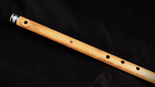 Licht bansuri bass - e(b),