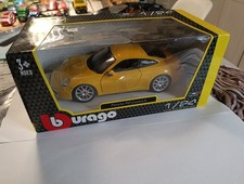 Bburago Porsche 911 Carrera S Gelb Maßstab 1:24 mit OVP