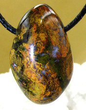 MOOSACHAT  ROSA   Trommelstein