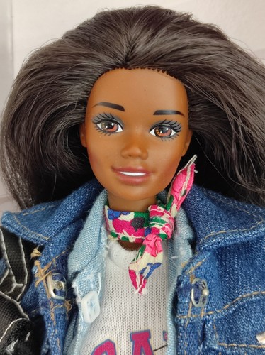 Barbie christie gap - christie, doll