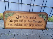 75 Jahre altes Spruchschild