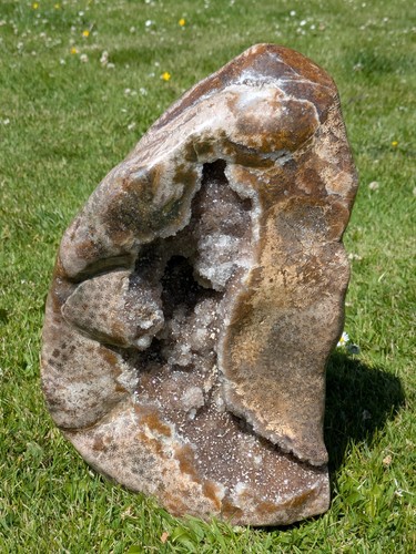 Skulptural polierte