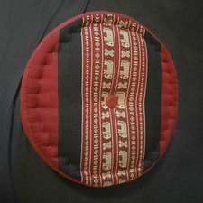 Meditationskissen, Yoga Kissen, Bodenkissen, Sitzkissen rund rot/schwarz D 30cm